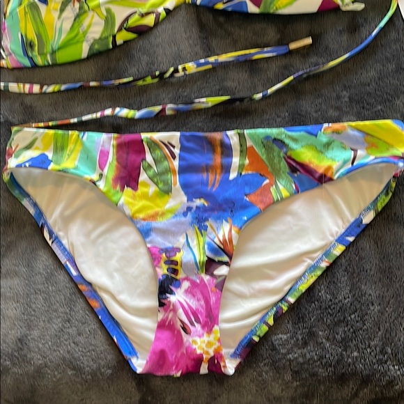 Vibrant Multicolor Bikini Set - Picture 4 of 6